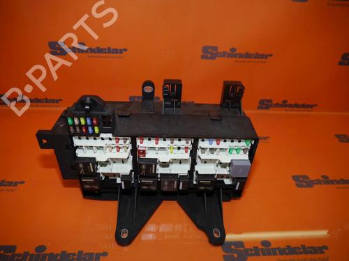 Fuse box JAGUAR XE (X760) 2.0 D | BP24390033E1 