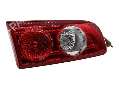 Venstre baglygte bagklap Venstre baglygte bagklap MAZDA 2 (DY) 1.2 (DY3W) (75 hp) 35813549 35813549