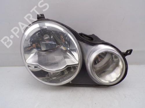 Used Right headlight VW POLO IV (9N_, 9A_) 1.2 12V (64 hp) 31260894