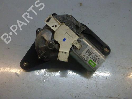 Used Rear wiper motor RENAULT CLIO II (BB_, CB_) 1.2 LPG (BB0A, CB0A) (60 hp) 32822083