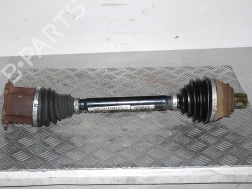 Arbre de transmission avant droit VW PHAETON (3D1, 3D2, 3D3, 3D4, 3D6, 3D7, 3D8, 3D9) 3.0 V6 TDI 4motion (240 hp) 33145815