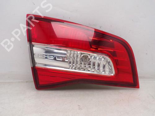 Feu de coffre gauche RENAULT KOLEOS I (HY_) 2.5 (HY0C, HY0N) (171 hp) 33156202