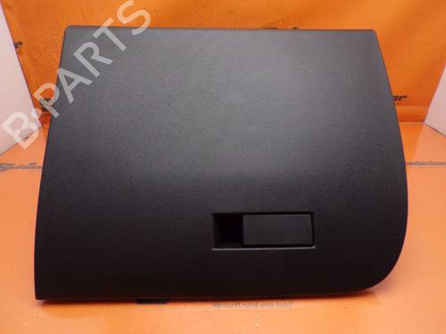 Vano posta oggetti OPEL CORSA F (P2JO) 1.2 (68) (101 hp) 33153895