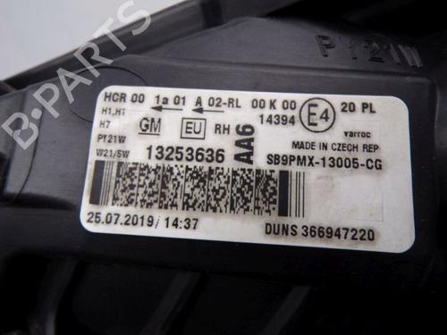 Right headlight OPEL MERIVA B MPV (S10) 1.4 (75) | BP29644781C29 