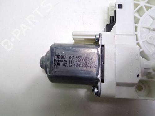 Right rear window motor AUDI Q5 (8RB) 2.0 TFSI quattro | BP24389025E22 