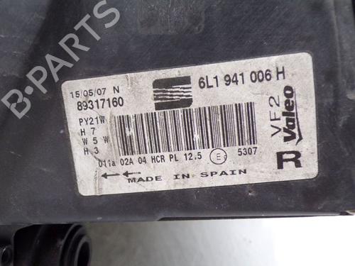 Right headlight SEAT IBIZA III (6L1) 1.4 16V | BP31260844C29