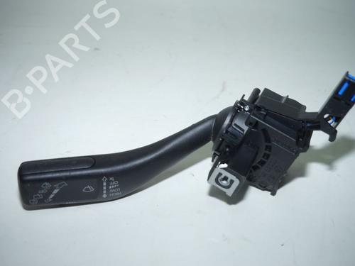 Commodo Essuie Glace / Phare VW GOLF PLUS V (5M1, 521) 1.4 TSI (122 hp) 33141698