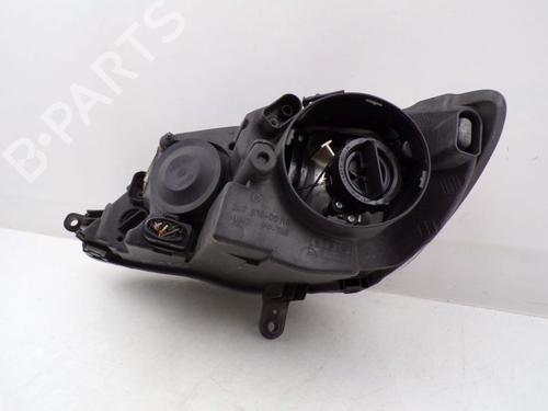 Right headlight VW GOLF PLUS V (5M1, 521) 1.6 | BP32652965C29