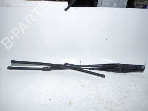 Used Front windshield wiper arm Front windshield wiper arm VW PASSAT B6 Variant (3C5) 2.0 TDI (170 hp) 33139421 33139421