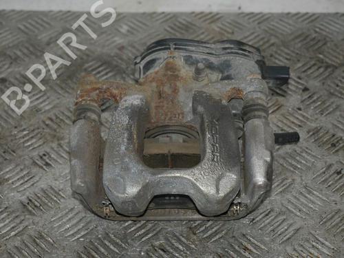 Used Right front brake caliper Right front brake caliper JEEP RENEGADE SUV (BU, B1, BV) 1.0 T-GDi (120 hp) 37240773 37240773