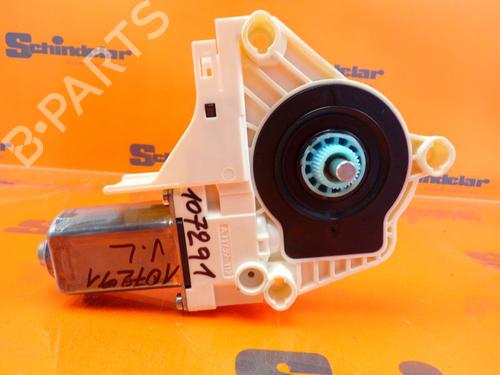Used Left front window motor AUDI A7 Sportback (4GA, 4GF) S7 quattro (450 hp) 24389798