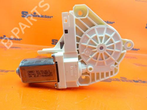 Used Right front window motor AUDI A7 Sportback (4GA, 4GF) S7 quattro (450 hp) 24389769