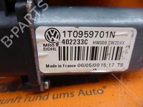 Left front window motor VW TOURAN (1T1, 1T2) 1.4 TSI | BP29046907E21