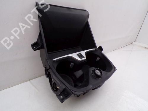 Cup/Object holder BMW 1 (F40) 118 i | BP32652223I37