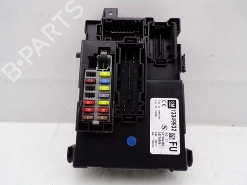 Fuse box OPEL MERIVA B MPV (S10) 1.4 (75) | BP29644801E1
