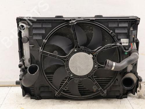 Used Water radiator Water radiator BMW 7 (F01, F02, F03, F04) 730 d (245 hp) 39480144 39480144