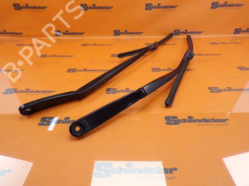 Used Front windshield wiper arm BMW 5 (F10) 520 d (184 hp) 24391965