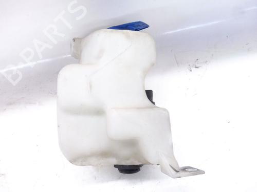 Used Windscreen washer tank VW GOLF IV (1J1) 1.6 (100 hp) 33142493