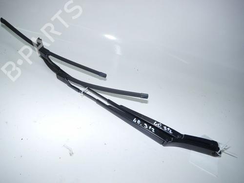Used Front windshield wiper arm Front windshield wiper arm VW PASSAT B6 Variant (3C5) 2.0 TDI 16V (140 hp) 33139277 33139277