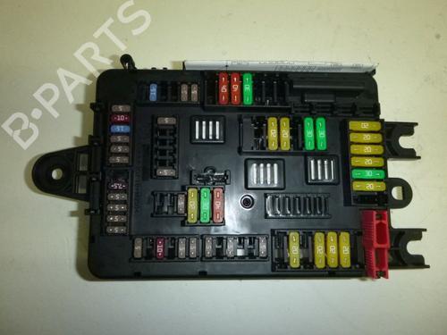 Used Fuse box BMW 3 Touring (F31) 320 i (184 hp) 24387131