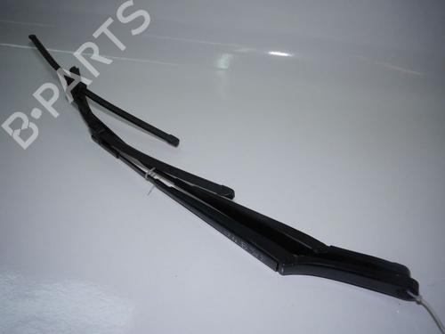 Used Front windshield wiper arm SKODA OCTAVIA II (1Z3) 1.9 TDI (105 hp) 33138973