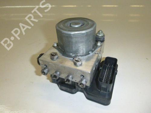 Used ABS pump MERCEDES-BENZ B-CLASS Sports Tourer (W246, W242) B 200 (246.243) (156 hp) 24385344