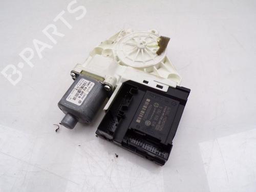 Right front window motor VW GOLF PLUS V (5M1, 521) 2.0 TDI 16V | BP32651002E20