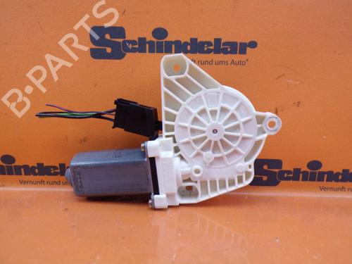 Used Right front window motor Right front window motor MERCEDES-BENZ A-CLASS (W169) A 150 (169.031, 169.331) (95 hp) 33145748 33145748