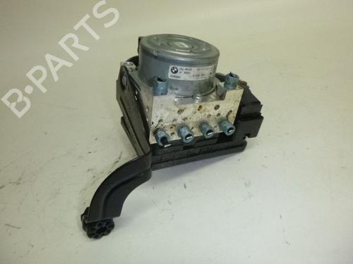 Used ABS pump BMW 3 Touring (F31) 320 i (184 hp) 32639045