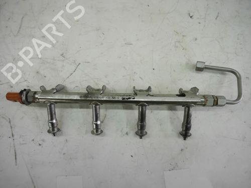 Used Injection rail VW POLO V (6R1, 6C1) 1.2 TSI (105 hp) 24384971