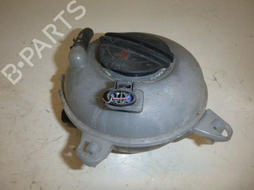 Used Expansion tank VW GOLF VII (5G1, BQ1, BE1, BE2) 2.0 TDI 4motion (150 hp) 32636994