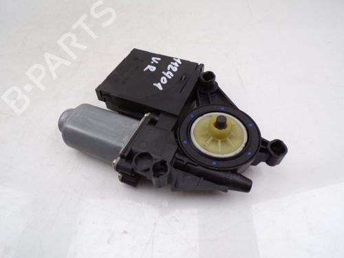 Used Right front window motor Right front window motor VW TOURAN (1T1, 1T2) 2.0 TDI 16V (140 hp) 33157012 33157012