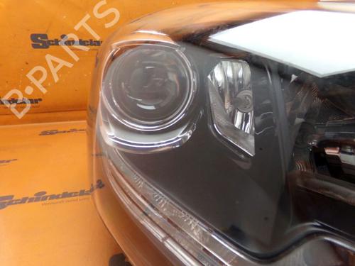 Right headlight KIA CARENS IV 1.7 CRDi | BP32649005C29