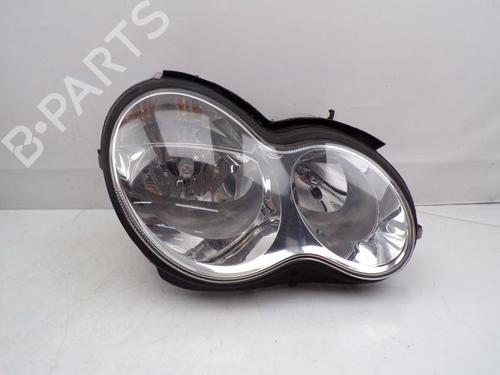 Used Right headlight MERCEDES-BENZ C-CLASS (W203) C 180 Kompressor (203.046) (143 hp) 32004736
