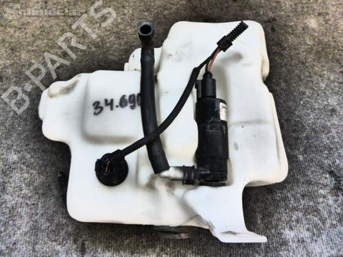 Sprinklertank VW BORA Variant (1J6) 1.6 FSI (110 hp) 32821886