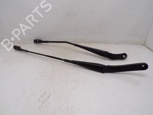 Used Front windshield wiper arm AUDI A5 Convertible (8F7) 3.0 TFSI quattro (272 hp) 32840092