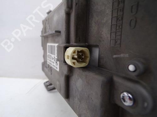 Display monitor PEUGEOT 2008 I (CU_) 1.2 THP 110 / PureTech 110 | BP30515835C48 