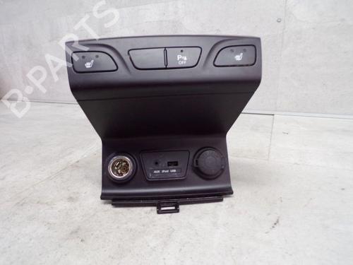 Middle console HYUNDAI ix35 (LM, EL, ELH) 2.0 4WD | BP24388032I22