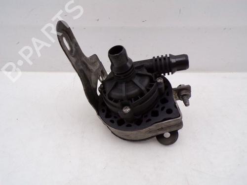Auxiliary water pump MERCEDES-BENZ C-CLASS (W206) C 200 (206.042) | BP33157748M111 - Image 2