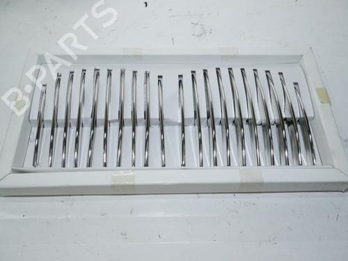 Used Grille BMW 5 (E39) 520 i (150 hp) 24380584