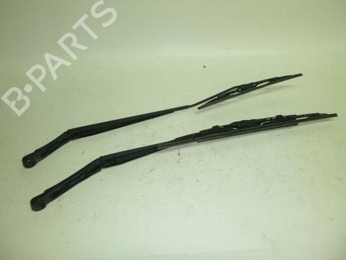 Used Front windshield wiper arm NISSAN MICRA IV (K13K, K13KK) 1.2 (80 hp) 24386760