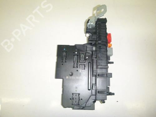 Used Fuse box Fuse box MERCEDES-BENZ E-CLASS (W212) E 220 CDI / BlueTEC (212.001, 212.002) (170 hp) 33142865 33142865