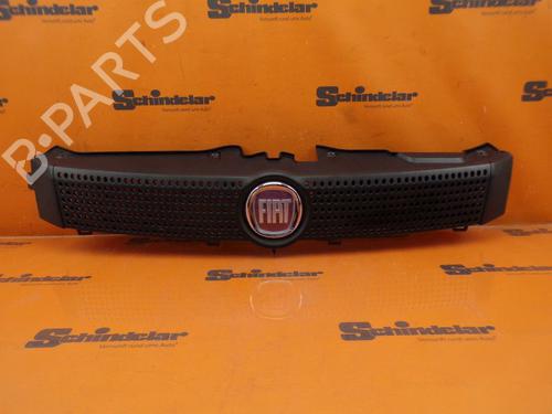 Used Grille FIAT PANDA (169_) 1.1 (169.AXA1A) (54 hp) 33153700