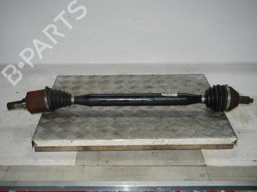 Used Right front driveshaft Right front driveshaft AUDI A1 Sportback (8XA, 8XF) 1.0 TFSI (95 hp) 33696177 33696177
