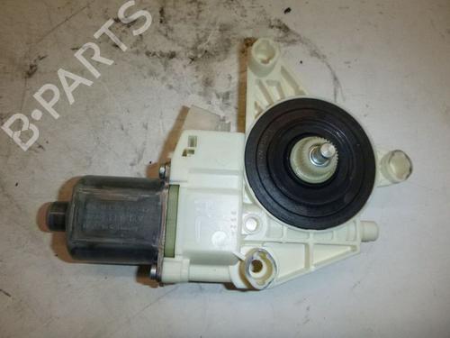 Used Left rear window motor MERCEDES-BENZ C-CLASS (W204) C 220 CDI (204.002) (170 hp) 33141066