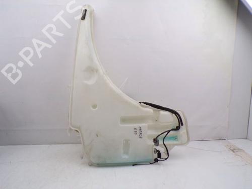 Used Windscreen washer tank Windscreen washer tank BMW 3 (E90) 320 d (163 hp) 33156218 33156218