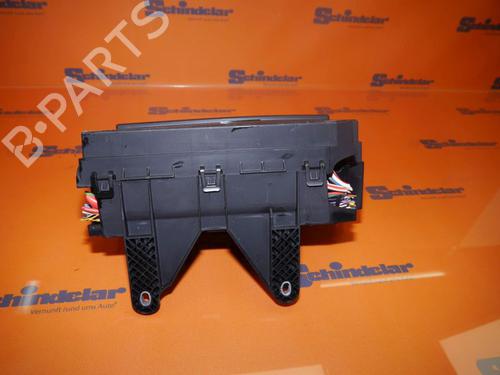 Fuse box JAGUAR XE (X760) 2.0 D | BP24390033E1 