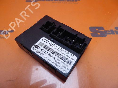 Used Comfort control module VW GOLF PLUS V (5M1, 521) 1.4 16V (80 hp) 32835512