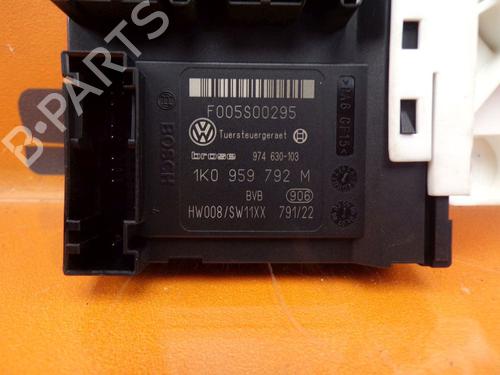 Right front window motor VW GOLF V Variant (1K5) 1.6 | BP33148035E20  - Image 7