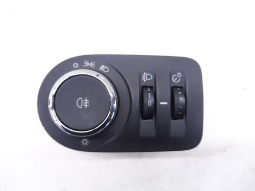 Used Headlight switch OPEL MERIVA B MPV (S10) 1.4 (75) (120 hp) 24385965